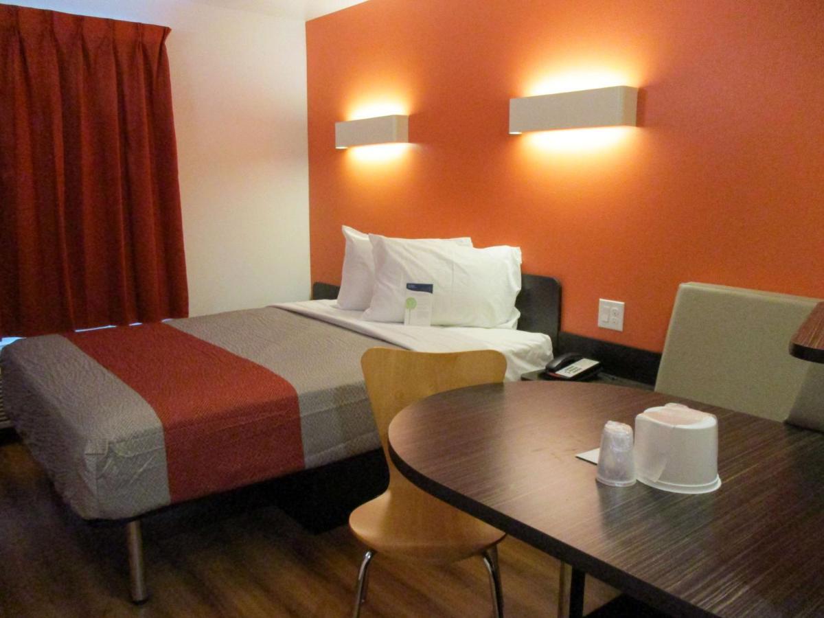 6-fort Worth, Tx - Saginaw Hotel